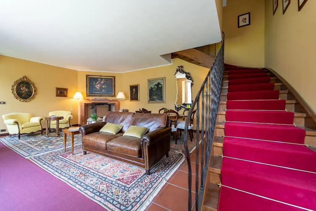Lakefront 1800S Villa Private Dock, Art Luxury Carate Urio