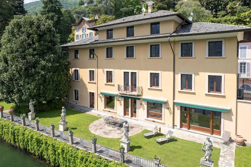 Lakefront 1800S Villa Private Dock, Art Luxury Carate Urio
