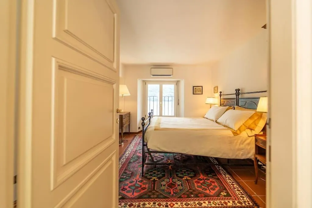 Lakefront 1800S Villa Private Dock, Art Luxury Carate Urio