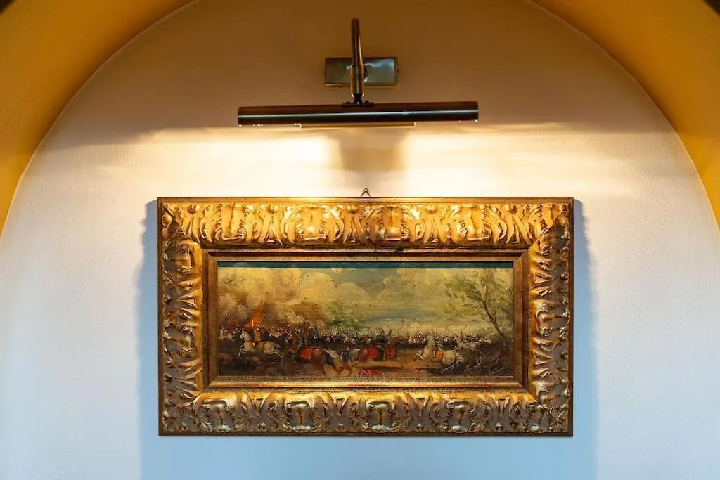 Lakefront 1800S Villa Private Dock, Art Luxury Carate Urio