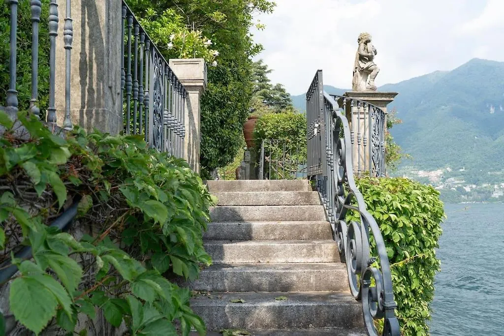 Lakefront 1800S Villa Private Dock, Art Luxury Carate Urio